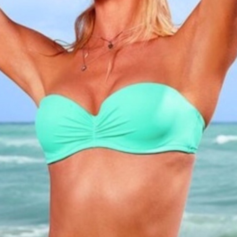 Victoria's Secret Push Up Bandeau Bikini Top in Seafoam Glow. Size 34C